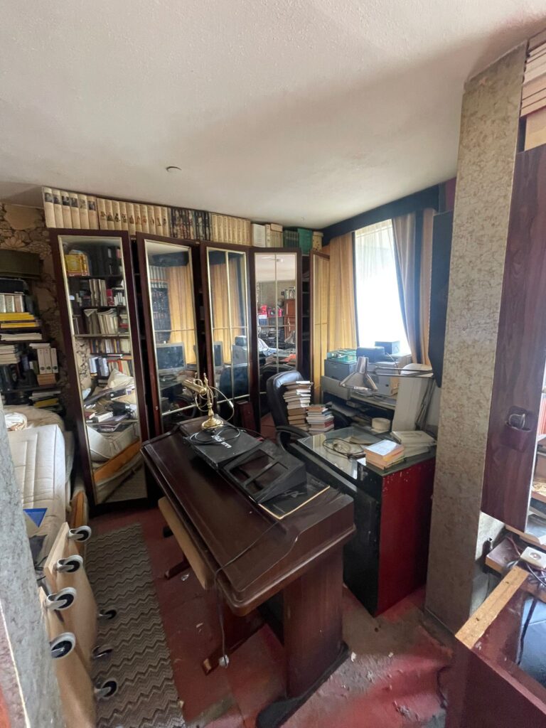 Schlafzimmer Haushaltsauflösung München vorher 